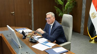 البترول: نجحنا في تحقيق كشفين بحقول الصحراء الغربية بانتاج 2700 برميل يوميا