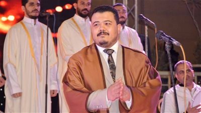 أحمد العمري يحيي حفل الصحفيين بالمولد النبوي