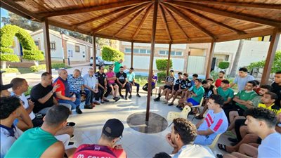 تفاصيل لقاء عميد علوم الرياضة بجامعة المنصورة بالطلاب في معسكر جمصة 