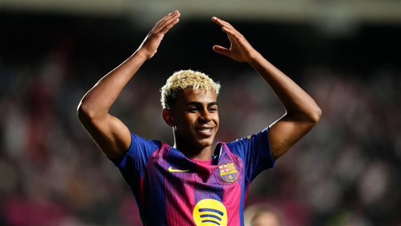 لامين يامال، فيتو