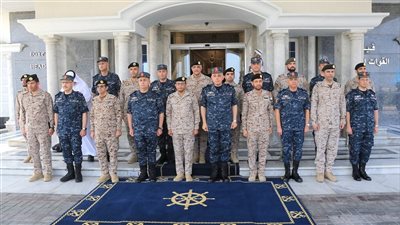 قائد القوات البحرية يلتقي رئيس أركان القوات البحرية الملكية السعودية (صور)