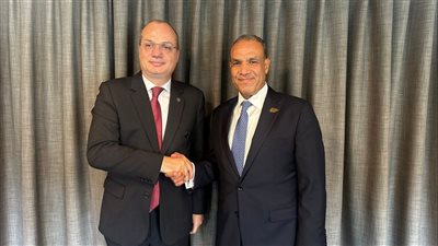 وزير الخارجية يبحث مع نظيره الألباني تعزيز العلاقات الثنائية على هامش منتدى بليد