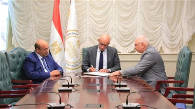 وزير التعليم يعتمد نتيجة امتحانات الدور الثاني للدبلومات الفنية 2025 بنسبة 89.88%