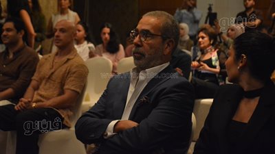 مدحت العدل: مسرحية 