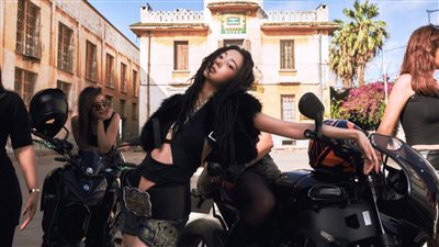 فرقة aespa تشعل حماس الجمهور بصور جديدة بالمغرب من ألبومها المرتقب 'Rich Man'