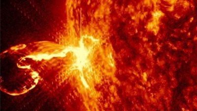 صحتك في خطر، عاصفة مغناطيسية قوية تضرب الأرض وعلماء يحذرون من تأثيرها