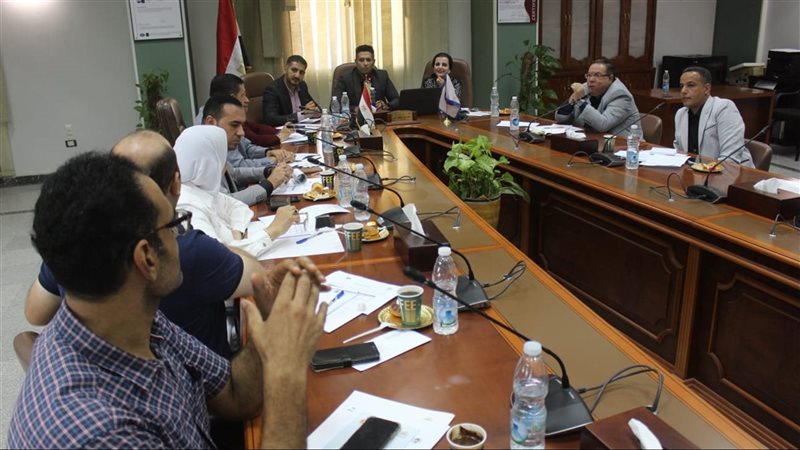 اجتماع بجامعة المنصورة،