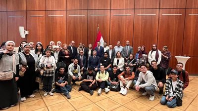 السفارة المصرية في برلين تحتفي بأوائل الثانوية العامة (صور)