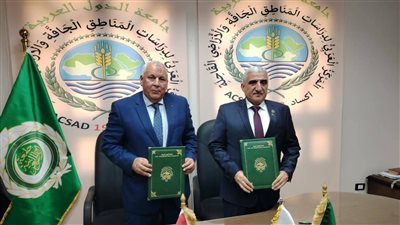 محافظ الوادي الجديد يوقع اتفاقية لتنفيذ 3 مشروعات تنموية إنتاجية 