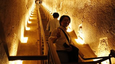 تركيب أجهزة تنقية الهواء داخل هرم الملك خوفو