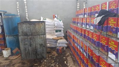 ضبط 10 أطنان سكر داخل عصارة عسل أسود مخالفة في قنا