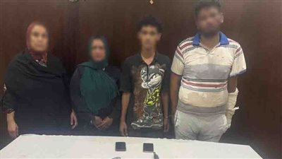 الداخلية تضبط 4 أشخاص احتجزوا 3 سيدات وسرقوا هاتفين محمولين بسبب خلافات مالية بالقاهرة