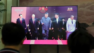 بحضور بوتين وكيم وشي، عرض عسكري ضخم في بكين احتفالا بذكرى الانتصار على اليابان (فيديو)