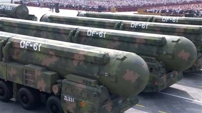 بعد رسالة ترامب، الصين تكشف عن ثالوثها النووي لأول مرة في عرض عسكري (فيديو)
