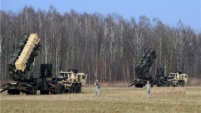 بولندا تضع أنظمة دفاعها الجوي في حالة تأهب قصوى