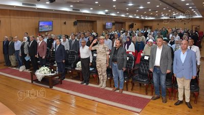 سد العجز بـ 408 معلمين، محافظ بورسعيد يستعرض الاستعدادات النهائية للعام الدراسي الجديد