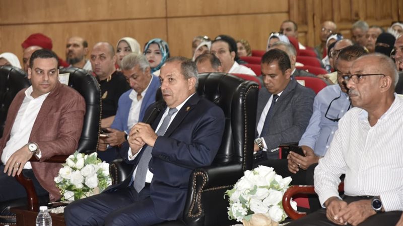 محافظ بورسعيد اللواء