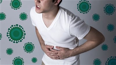 إصابة أكثر من 60 شخصًا باشتباه تسمم غذائي في المنيا