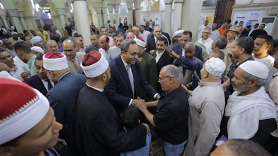 محافظ قنا يشهد احتفالية المولد النبوي الشريف بمسجد سيدي عبد الرحيم القنائي (صور)