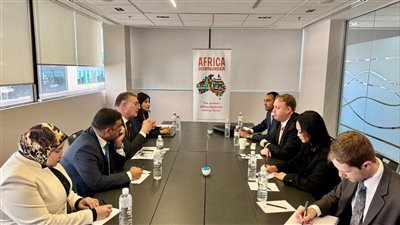 وزير البترول يبحث مع شركات التعدين والغاز في غرب أستراليا سبل تعزيز التعاون 