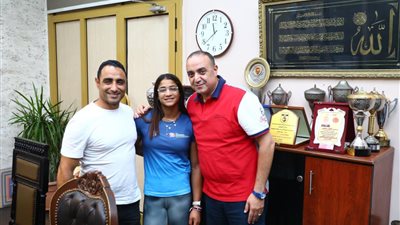 الشمس يتعاقد مع فريدة أبو هاشم بطلة العالم للخماسي الحديث (صور)