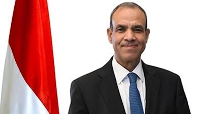 وزير الخارجية ونظيره البحريني يؤكدان دعم الجهود الرامية للحفاظ على أمن المنطقة