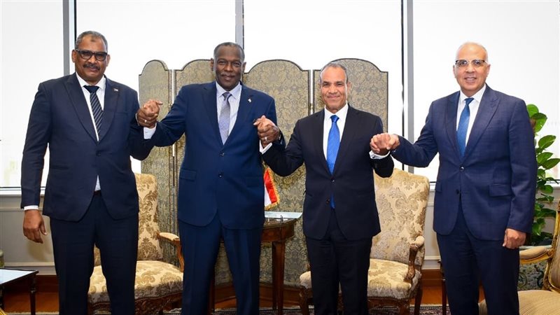 وزراء الخارجية والرى