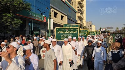 من السيدة زينب للحسين، انطلاق مسيرة حاشدة للصوفيين احتفالا بالمولد النبوي (فيديو وصور)