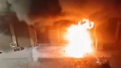 حريق هائل في محل تجاري شهير بالمحلة (صور)