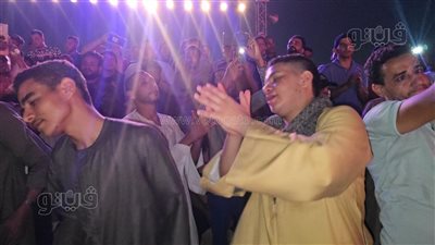 ذابوا رقصا، التهامي يلهب روحانيات جمهوره في احتفال المولد النبوي بسور القاهرة الشمالي (فيديو)