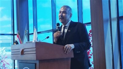 نائب وزير التعليم العالي يزور مركز الحد من المخاطر البحرية ويطلع على أنشطته