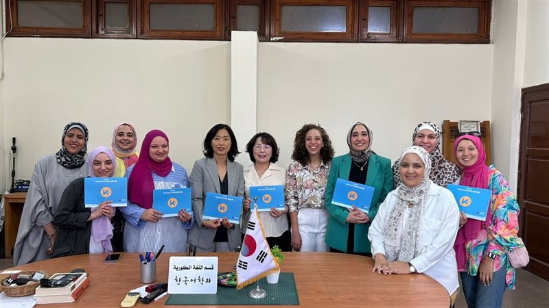 جامعة عين شمس، فيتو