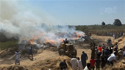 اندلاع حريق بمصنع كتان في كفر العزيزية بالغربية (صور)