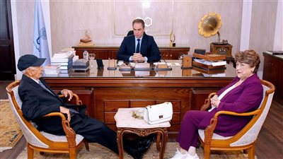  وصول ضيوف أولى ندوات صالون ماسبيرو الثقافي باستديو أحمد زويل 