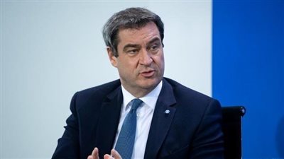 مسؤولة ألمانية تثير الجدل بوصفها رئيس وزراء بافاريا بلفظ خارج 