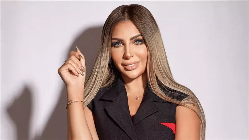 سارة خليفة، فيتو