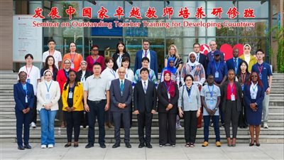 جامعة بنها تشارك في السيمنار الدولي لتدريب المعلمين بجامعة زيجيانج الصينية