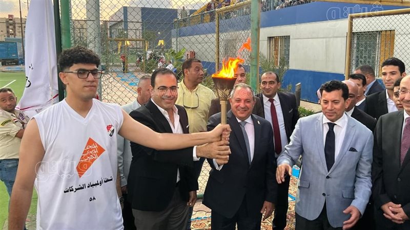 وزير الشباب والرياضة