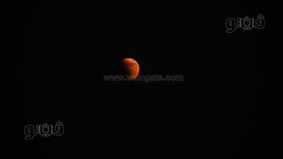 فى أولى مراحله، بدء خسوف القمر في مصر (صور)