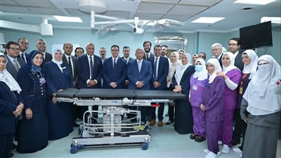 رئيس جامعة القاهرة يتفقد عمليات التطوير بمستشفى الطوارئ في قصر العيني 
