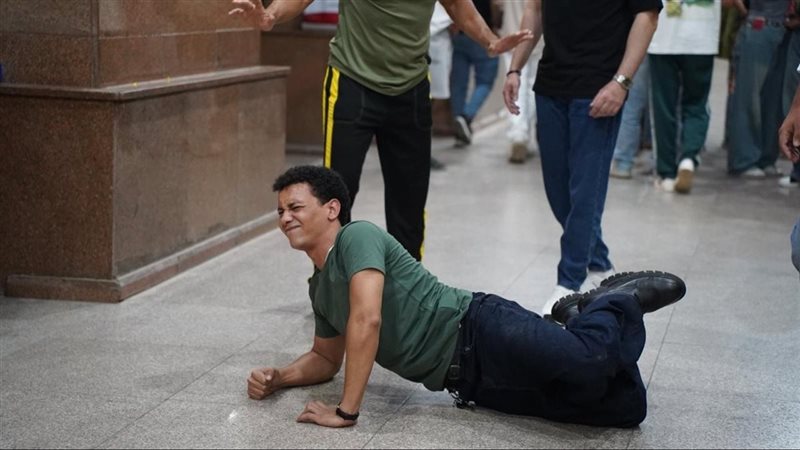 أحد أبطال حكاية الوكيل،