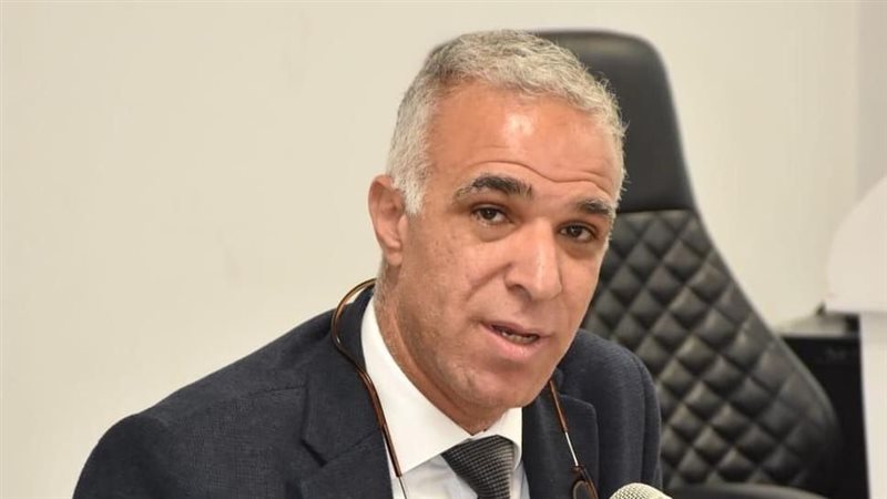 أحمد فؤاد أنور،فيتو