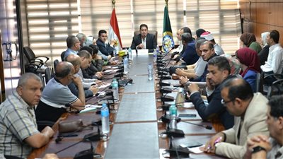 اجتماع موسع لإطلاق مسابقة التميز الإداري بالدقهلية