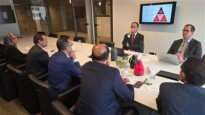 حسن الخطيب يلتقي مسئولي الشركة البلجيكية للاستثمار في الدول النامية