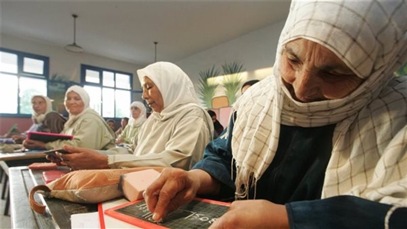  تراجع معدل الأمية
