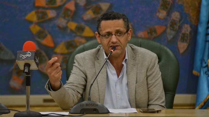 الكاتب الصحفي خالد
