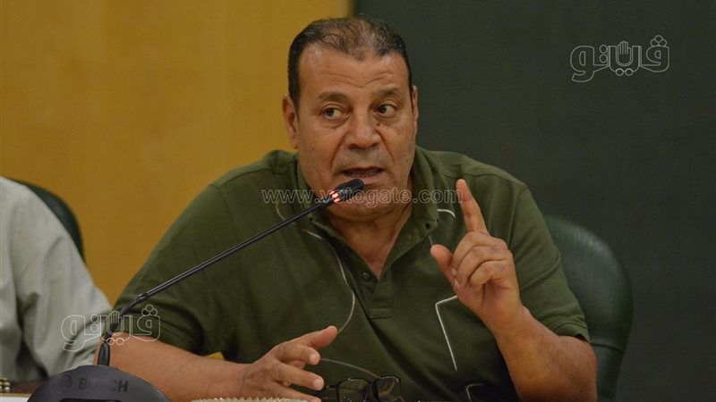 الكاتب الصحفي عصام