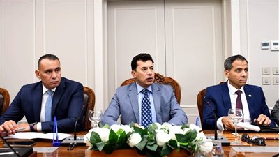 وزير الرياضة: الاجتماعات مع الأندية الخاصة والشركات مستمرة لهذا السبب