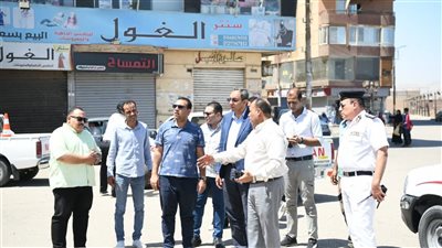 محافظ قنا يتفقد أعمال النظافة وإزالة الإشغالات بمدينة نجع حمادي 