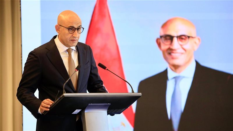 محمد عبد اللطيف وزير